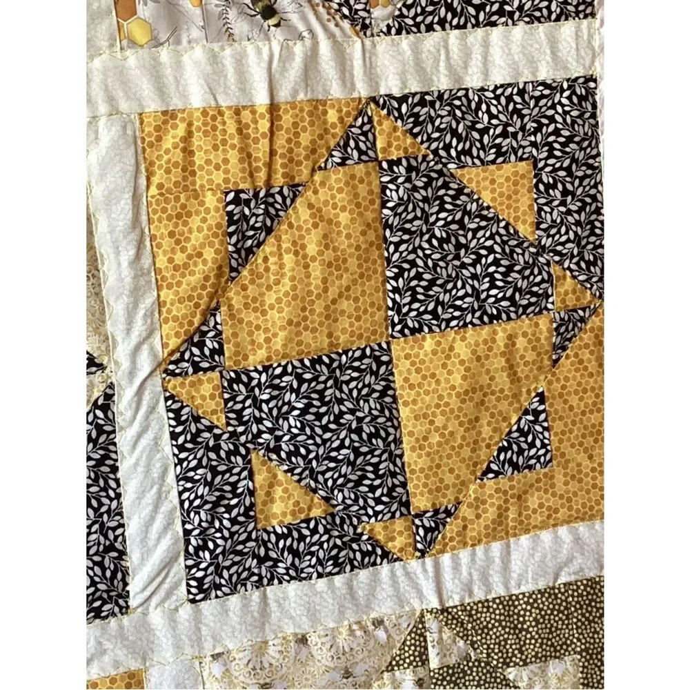 NWT. Hand Crafted  Star Bees Quilt